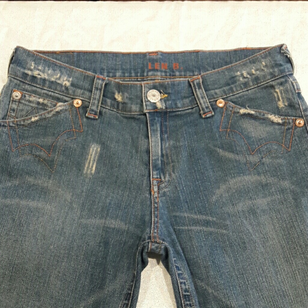Allen B. jeans SZ 32 w inseam approx 29"