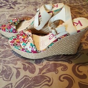 Wedge shoes