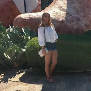 Meet your Posher, Amanda