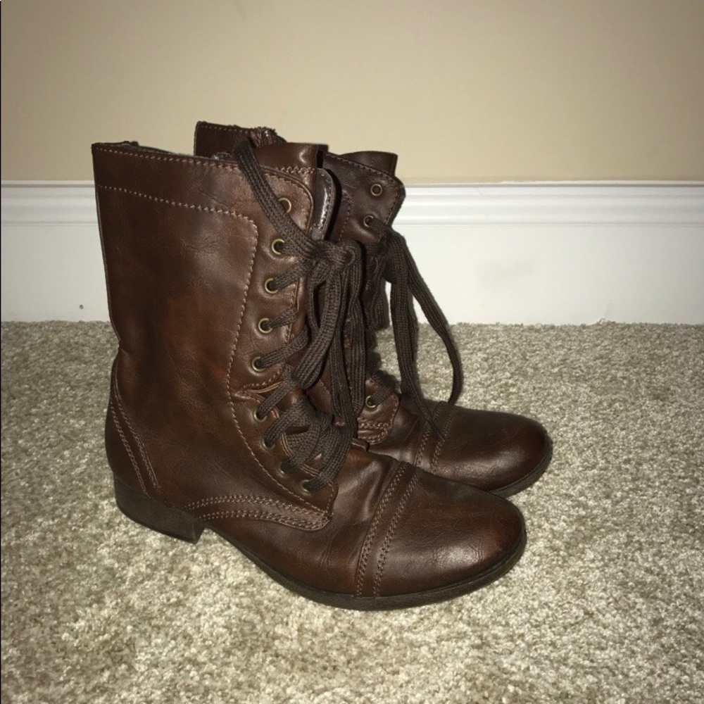 Brown Short Candies Boots Size 9