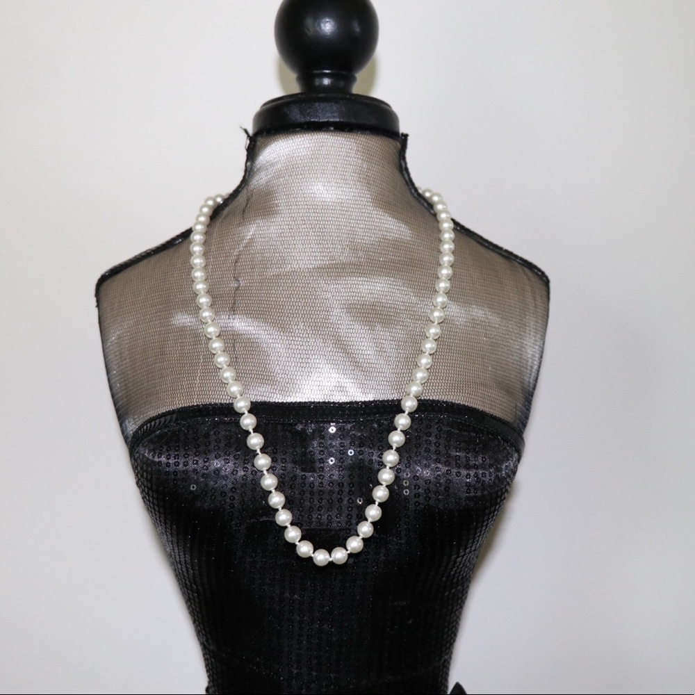 Vintage Faux Pearl Single Strand Necklace