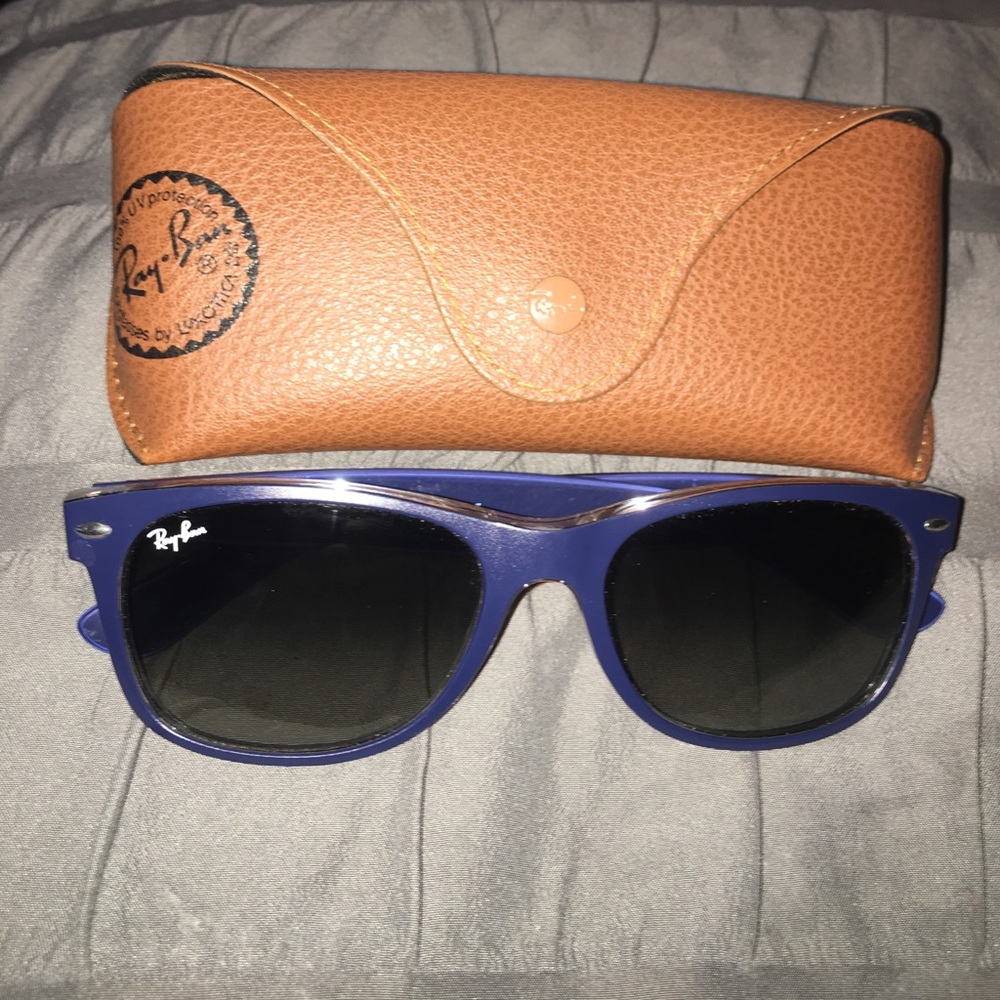 Ray Ban New Wayfarer sunglasses