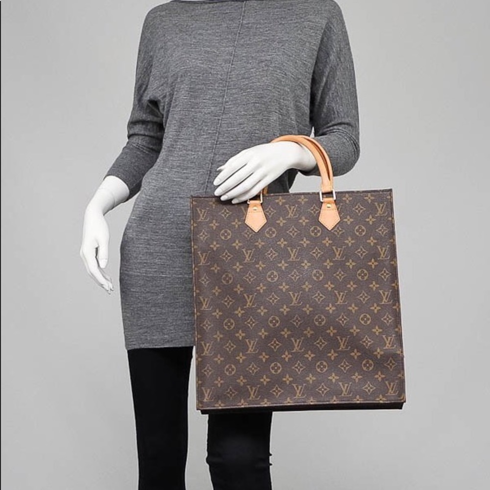 Authentic LV SAC plat monogram