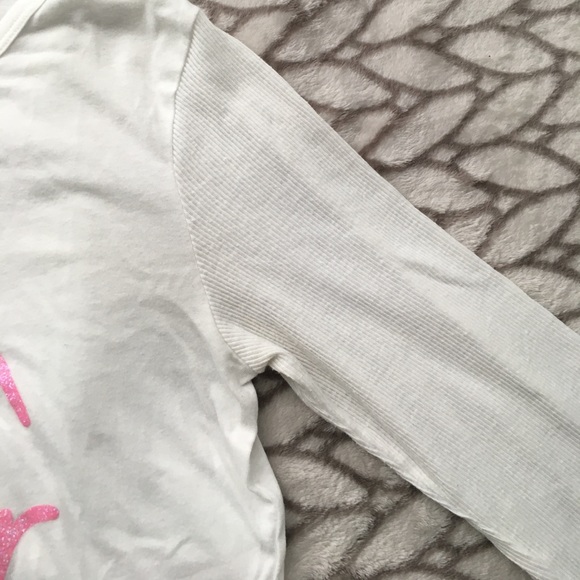 Hollister 3/4 sleeve top - Picture 2 of 4