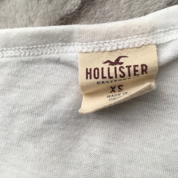 Hollister 3/4 sleeve top - Picture 4 of 4