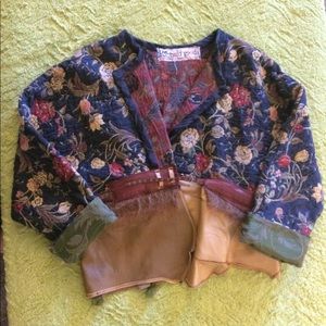Re-Find Goods Dressy Jacket Women's Fits Large.