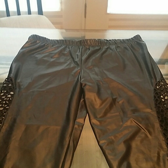 Forever 21 Pants - Leggings Forever 21 Pants - Leggings
