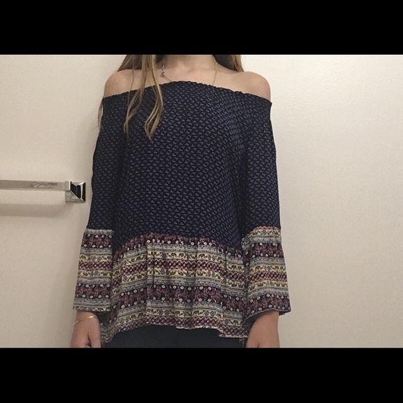 Navy Blue Floral Top - Picture 5 of 5