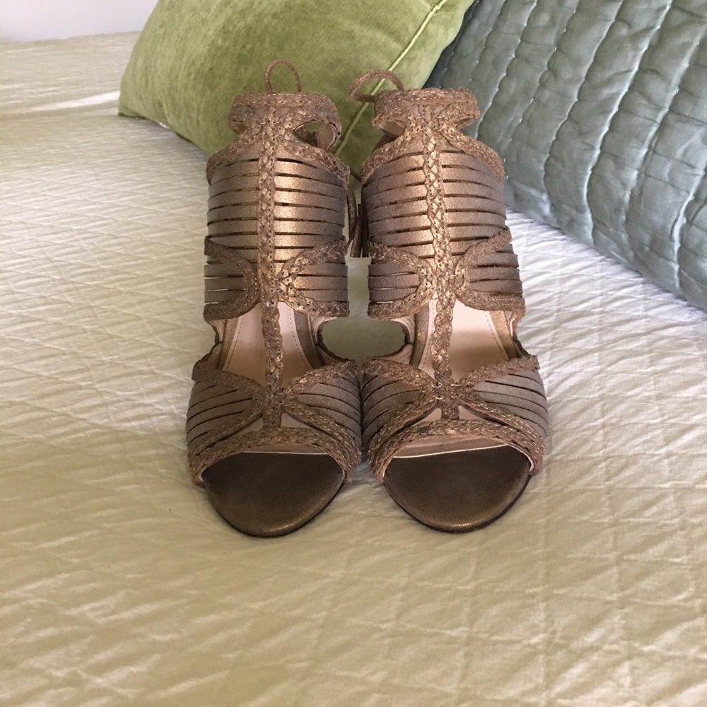 Vince Camuto bronze sandals size 9