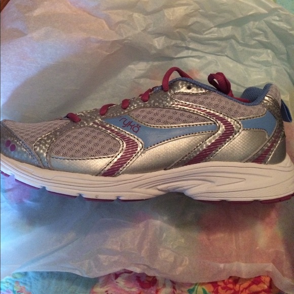 Brand new Ryka sneakers - Picture 1 of 5