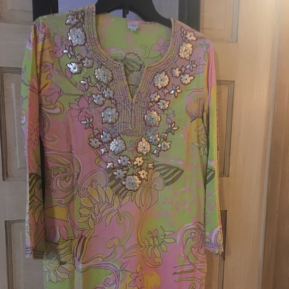 Floral beautiful dress Cover up - Picture 3 of 3