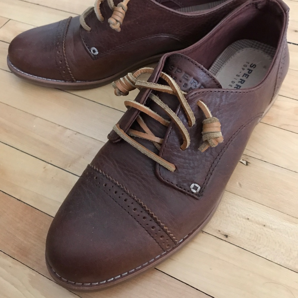 Wmn Size 8.5 Sperry Oxfords