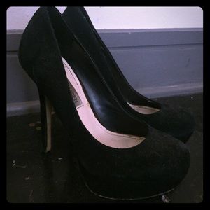 Black velvet heels. Steve madden. 6 inch heel.