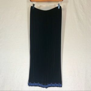 Chicos Size 2 Travelers Embroidered Black Pants