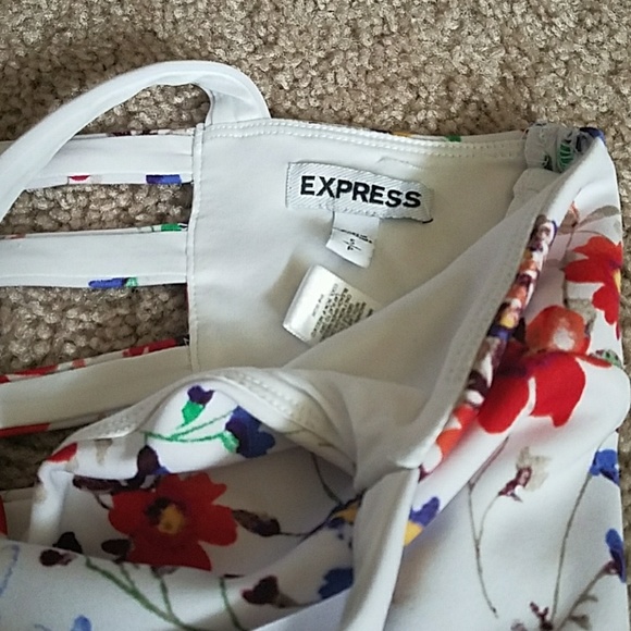 Express never worn crop top - Picture 3 of 3