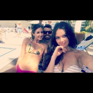 Meet your Posher, Nikala