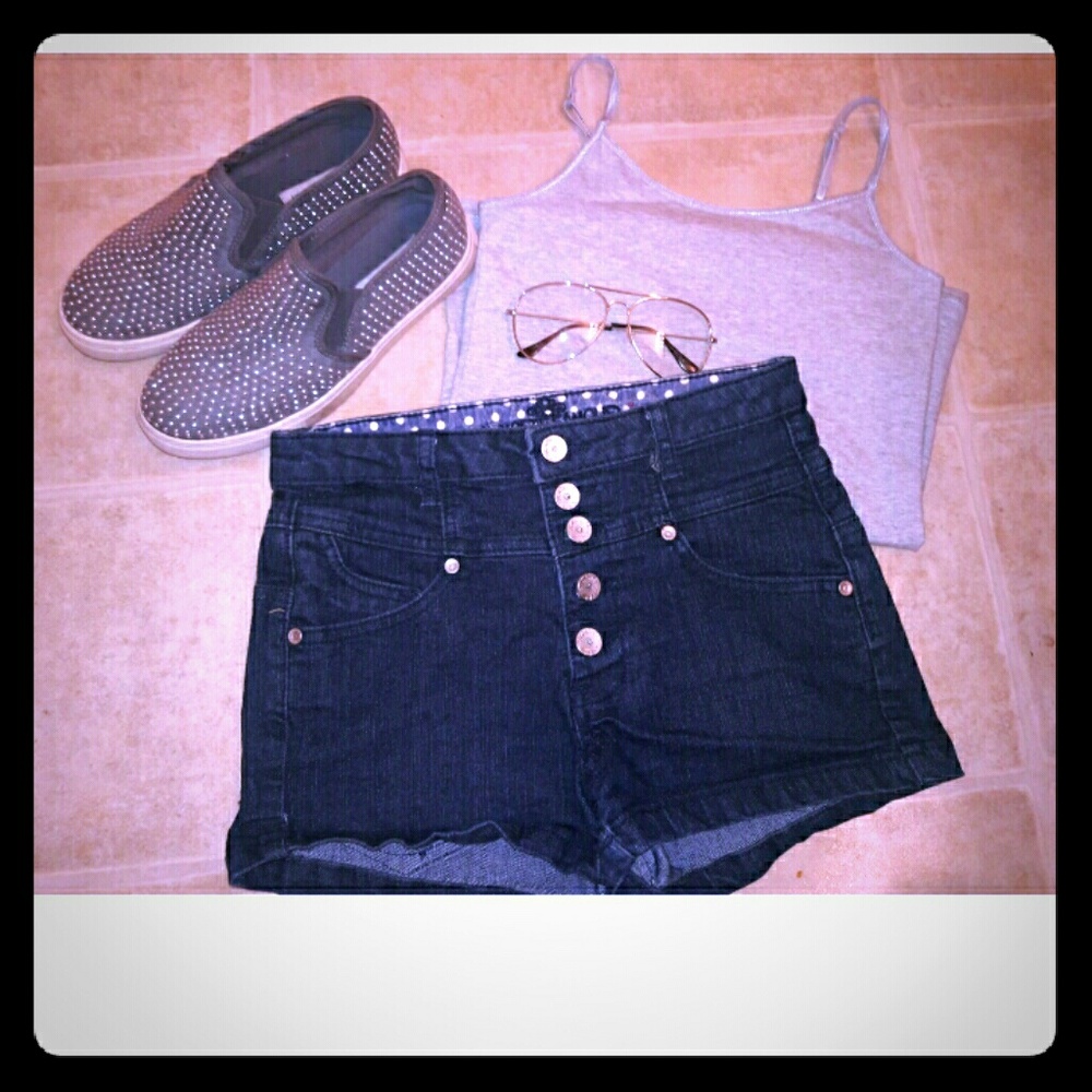 Almost Famous High waisted Jean shorts size 7