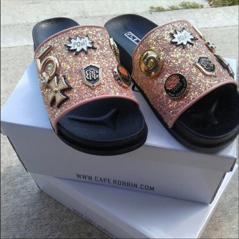 Cape Robin Slides