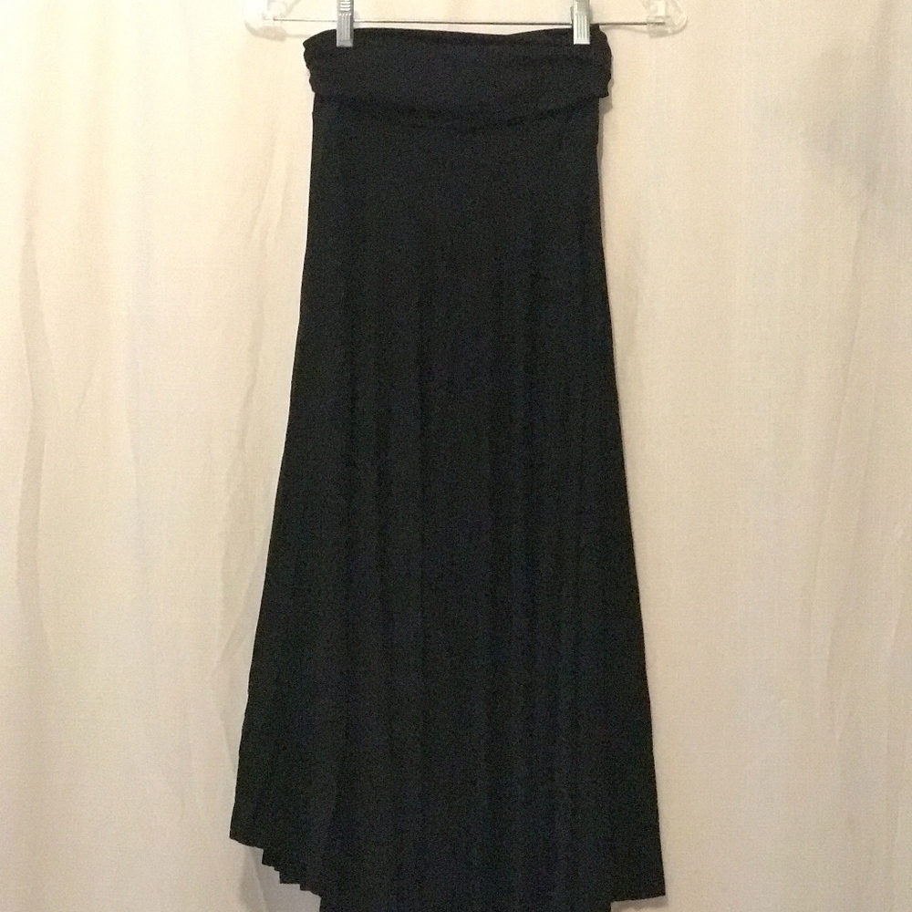 Nadia Tarr black skirt