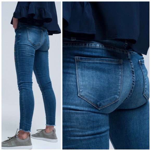 Embroidered Distressed Skinny Designer Jeans - Picture 4 of 7