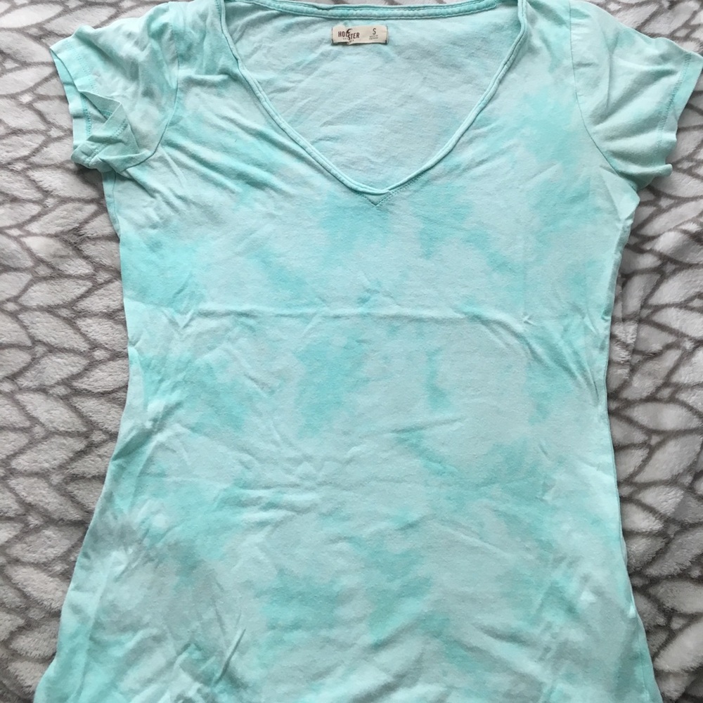Hollister v neck short sleeve