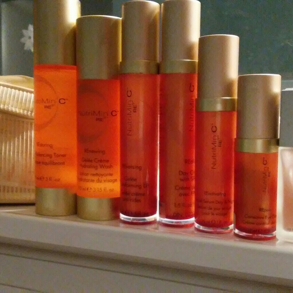 Arbonne Skin Care Full Line & Gold Travel Case