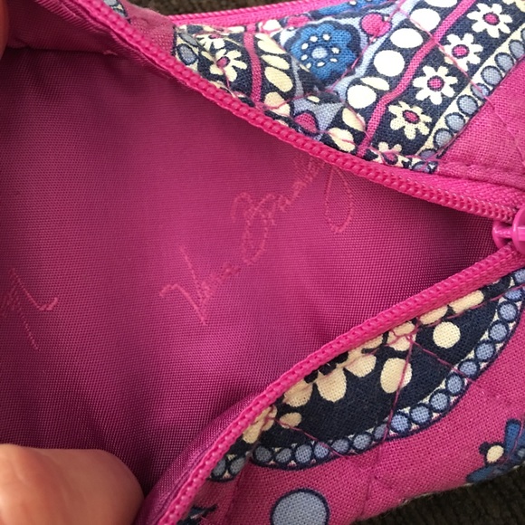 Vera Bradley, pink/blue keychain handheld wallet. - Picture 3 of 8