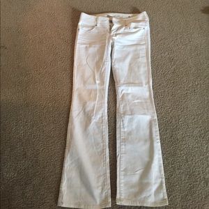 White American eagle jeans