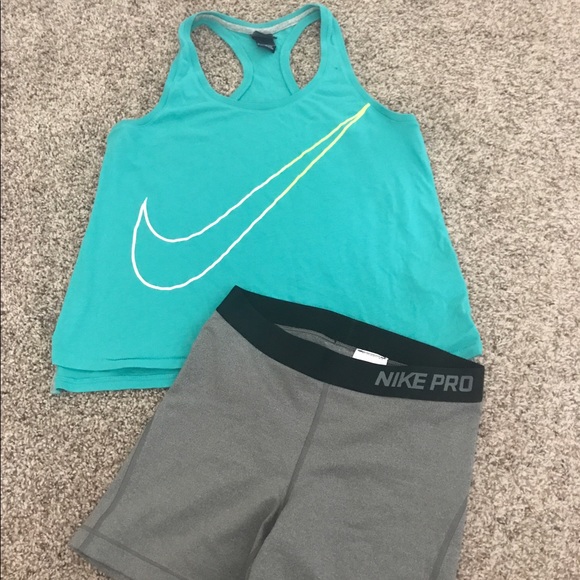Nike Tank - Picture 3 of 3
