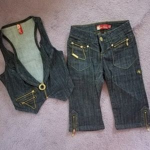 Juniors Apple Bottoms Jean Set