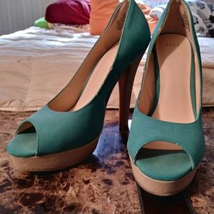 Elle size 10 teal heels