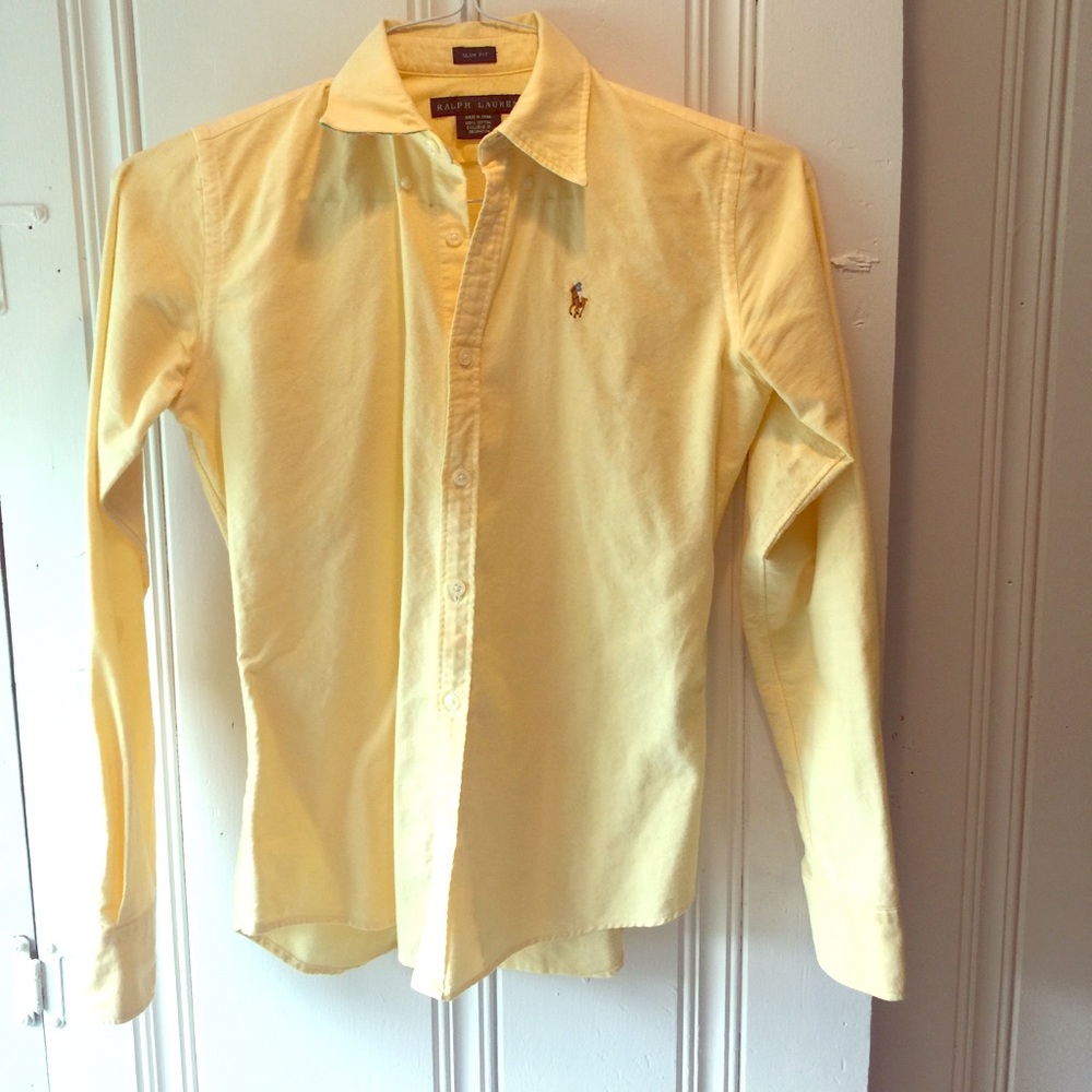 Women's Ralph Lauren button up. Slim fit.