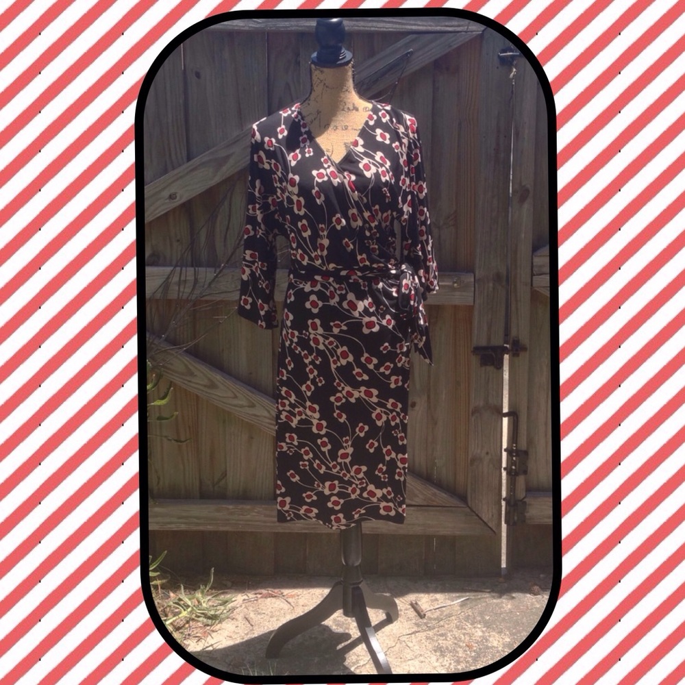 Romeo and Juliet Couture Floral Faux Wrap Dress L