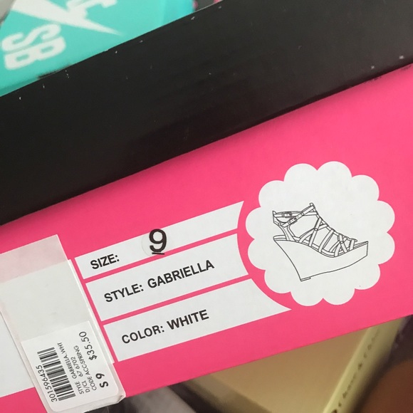 Charlotte Russe Wedges - Picture 2 of 2