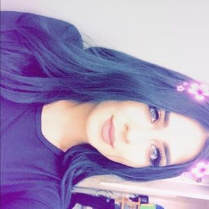 Meet your Posher, Gina