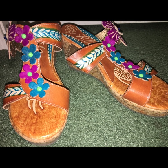 Flower Wedge/Sandals!! - Picture 2 of 2