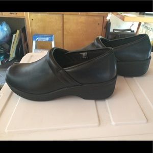 SafeT Step Nurse Comfortable Shoes Clogs Comfort