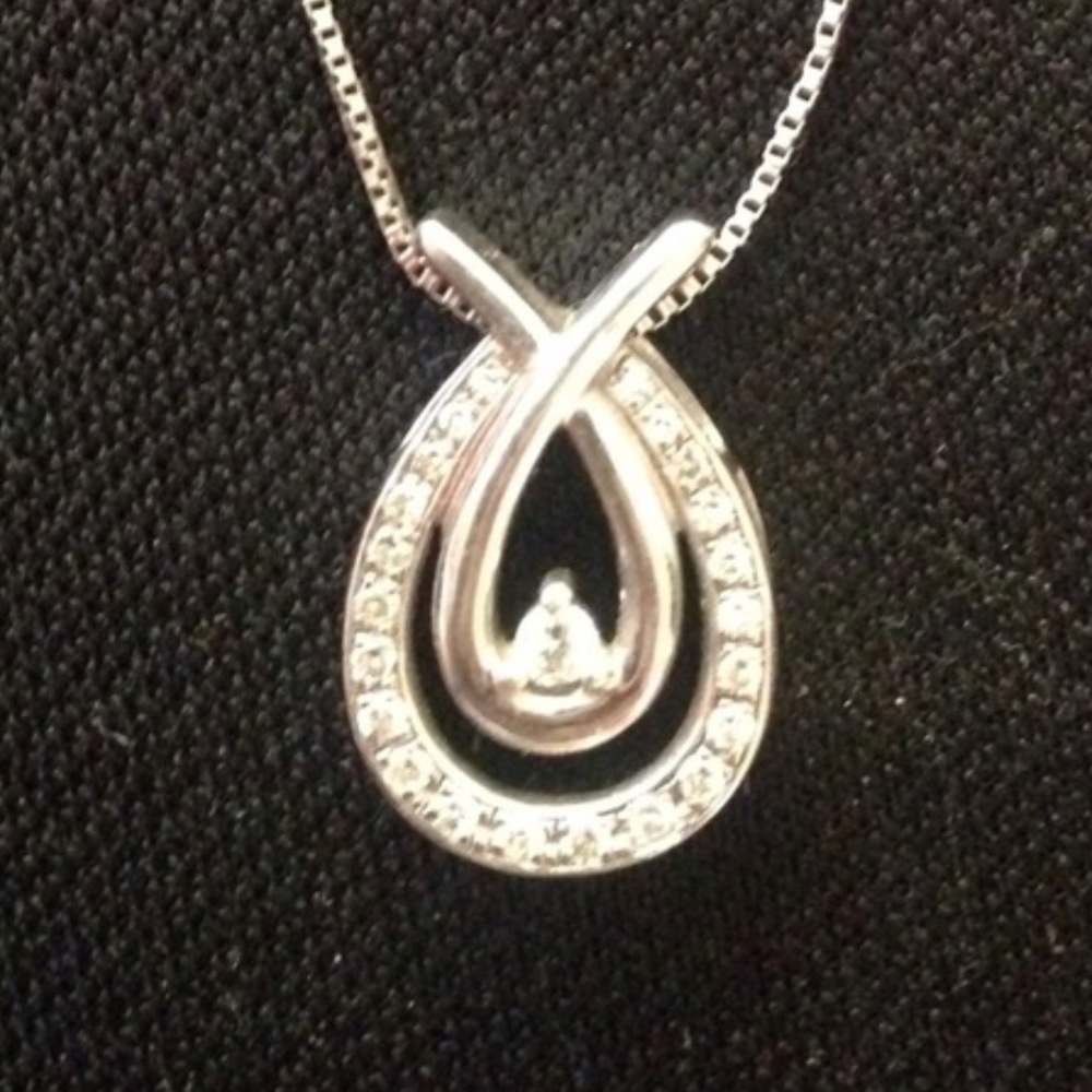 Kay Jewelers Loves Embrace Necklace