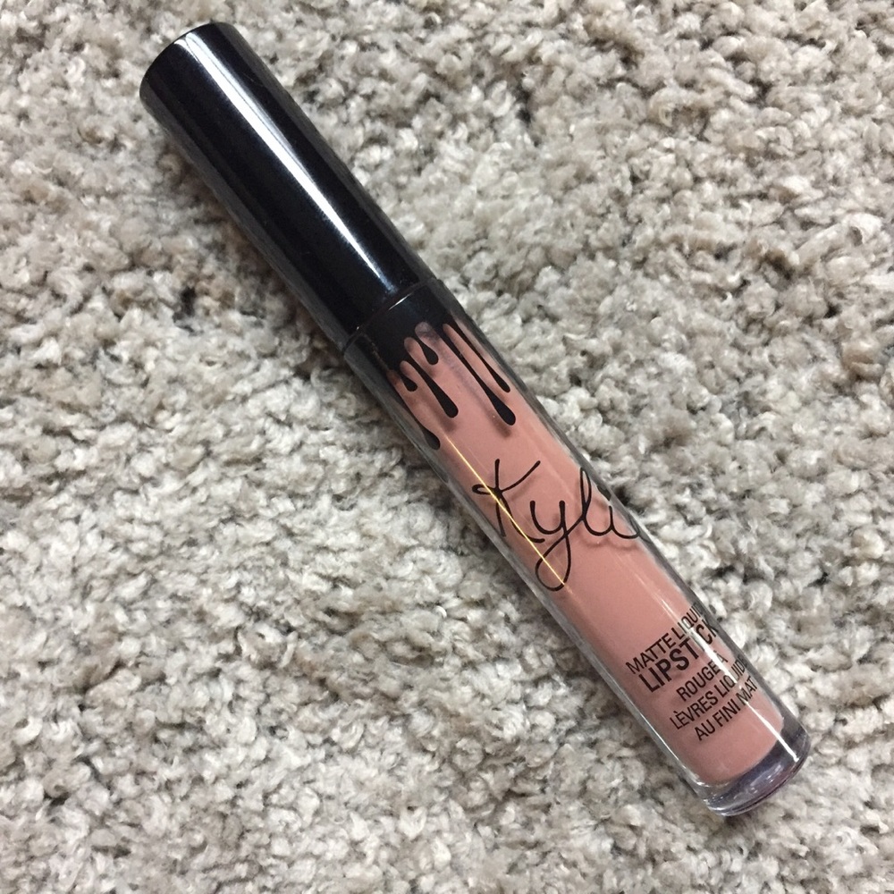 Kylie Matte Liquid Lipstick - Moon