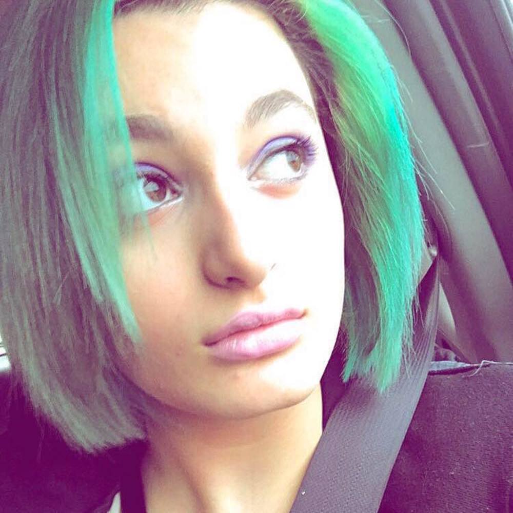 Meet your Posher, Juliette