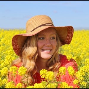 Meet your Posher, Avery