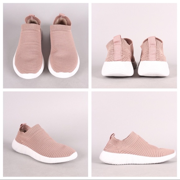 WEEKEND SALE ‼️Mauve Slip on Sneakers - Picture 4 of 7