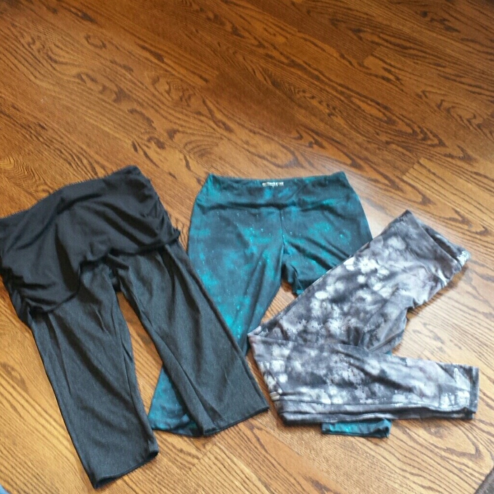 Bundle of yoga workout pants