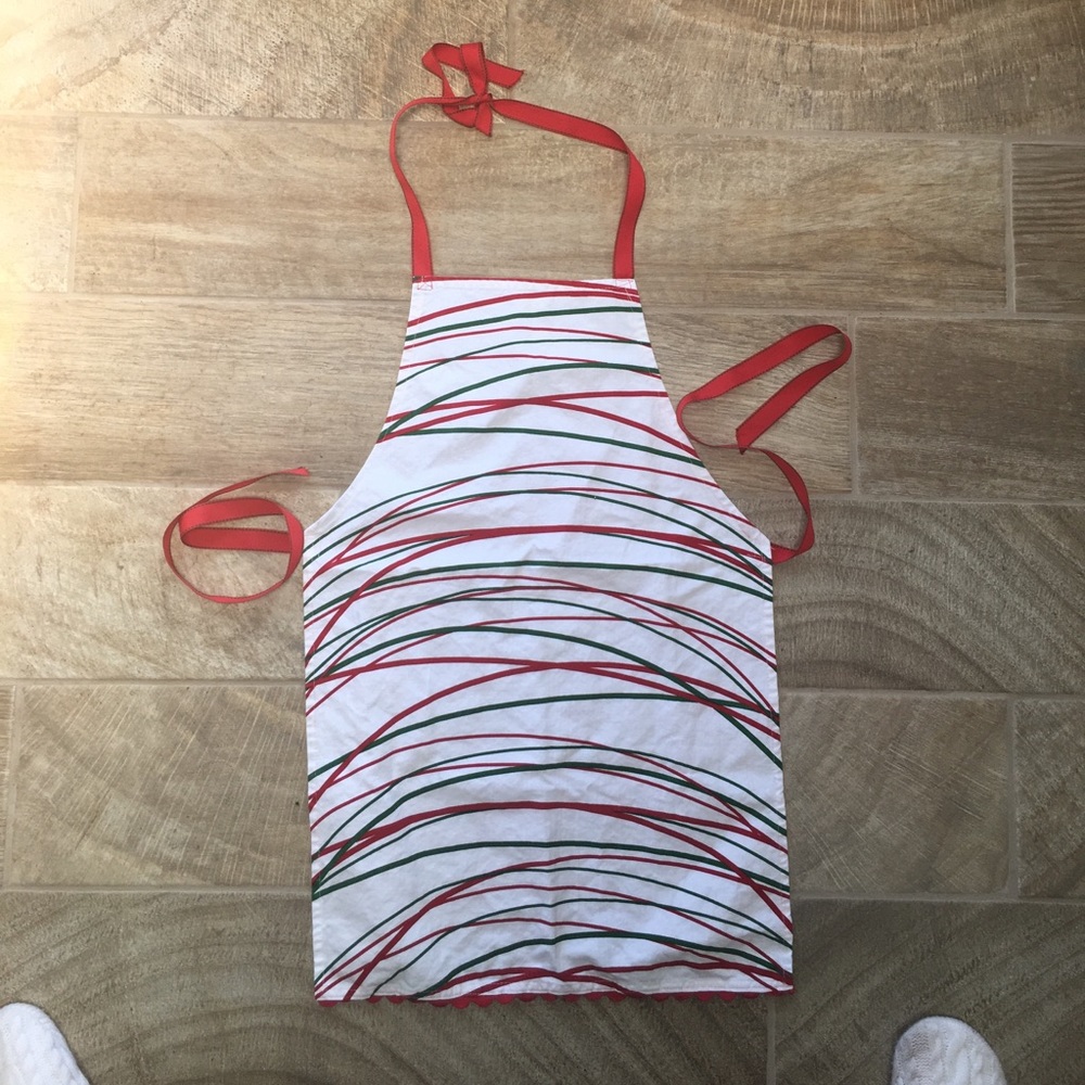 New kitchen apron. Green, white and red.