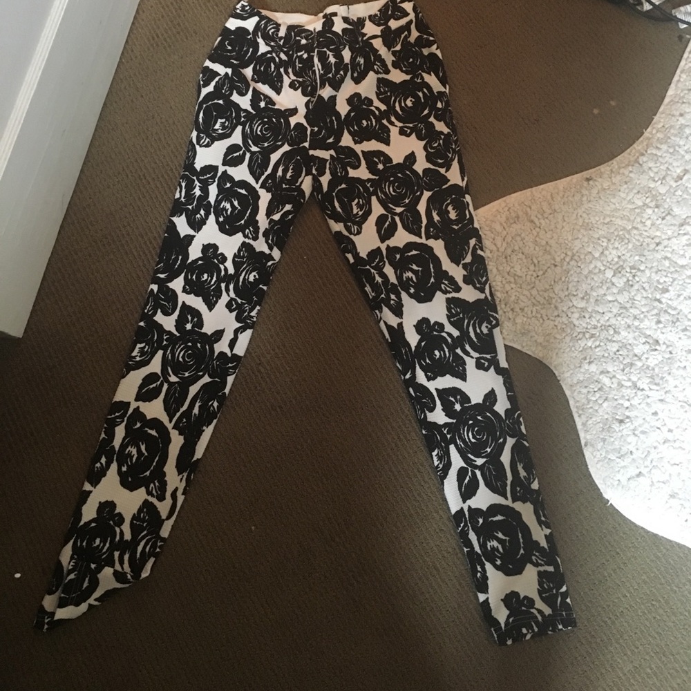 Lucca couture rose trousers