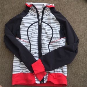 Lululemon windbreaker