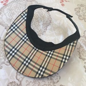 Burberry golf hat