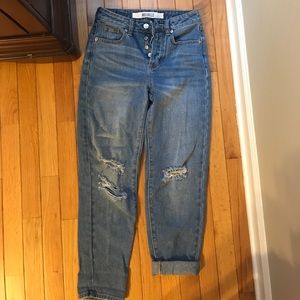 BrandyMelville HighWaisted Ripped Jeans Size: 23/0