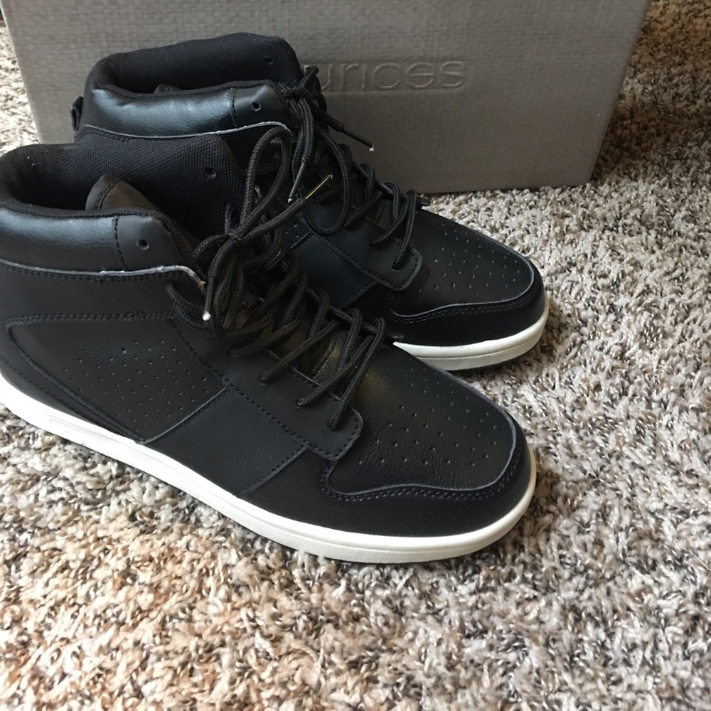 Black heel sneakers