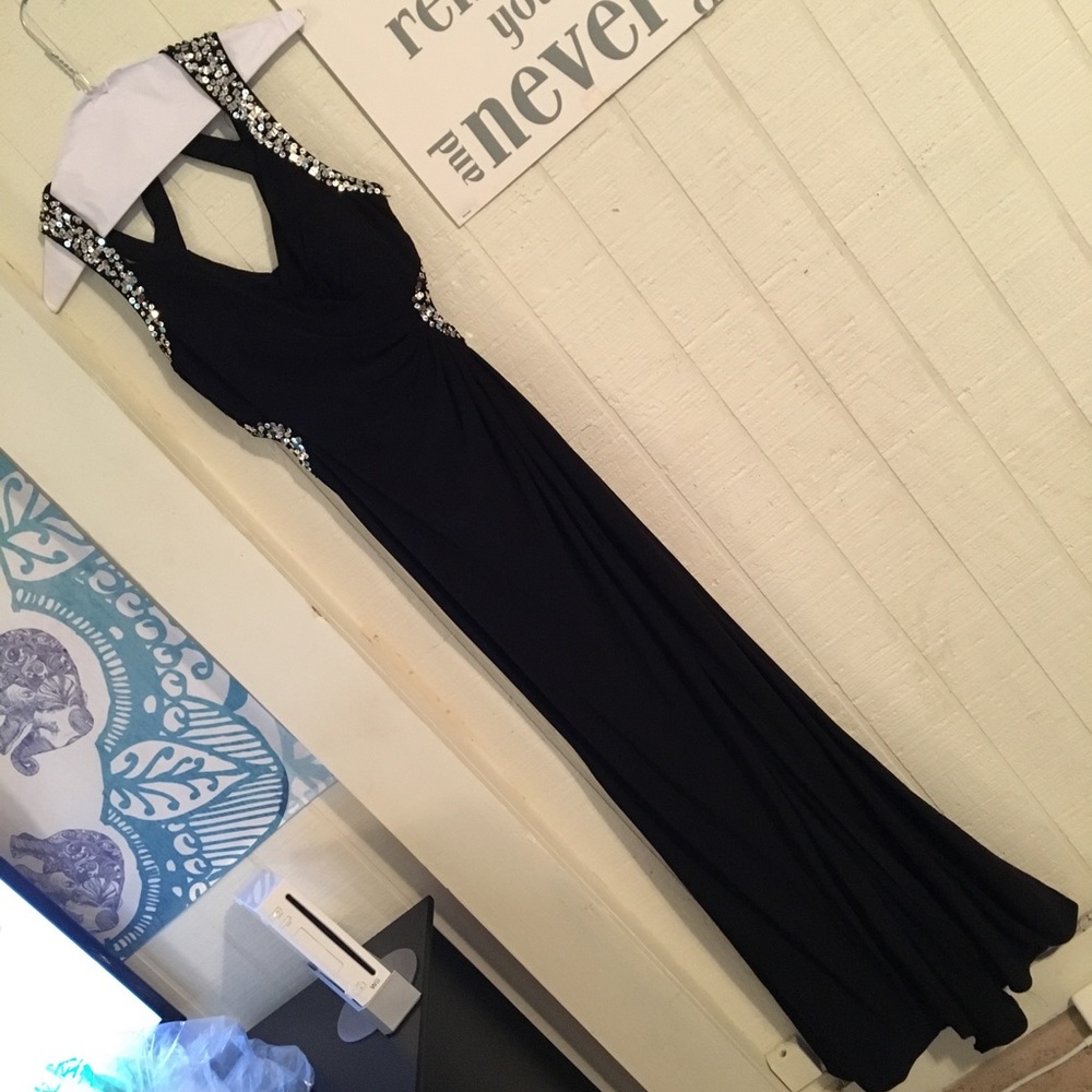 Prom Dress - Picture 3 of 6